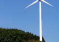 Harnessing Breezes: Innovations in Small-Scale Wind Energy